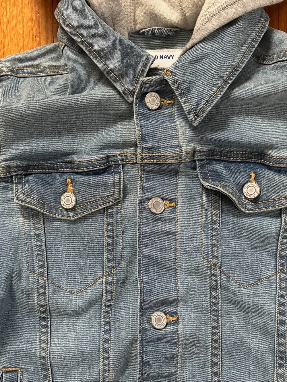Old Navy Blue Light Wash Denim Button Jacket Gray Fleece Hood Kids XL 14/16